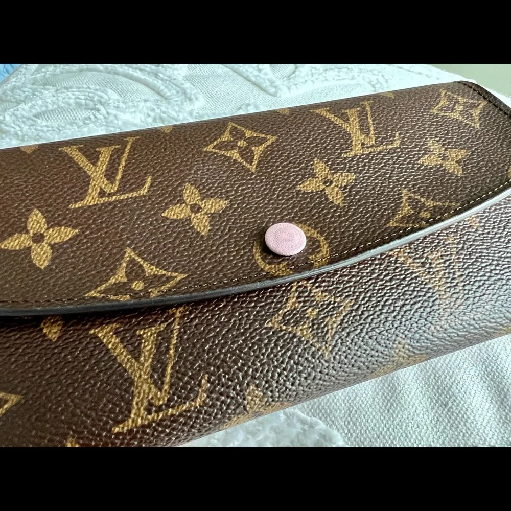 Authentic Brown Monogram Emilie Wallet (Rose Ballerina) Louis Vuitton w/ Date - Picture 4 of 11